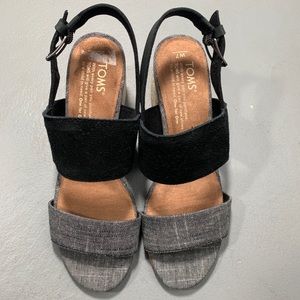 TOMS  Women's Poppy Black Suede/Denim Sandal 7